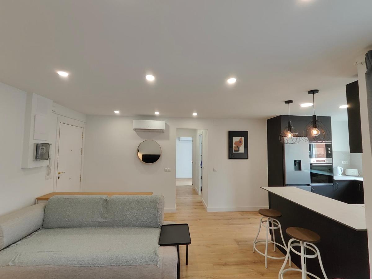 Fantastic Apartment Sant Adria Beach 圣阿德里安-德贝索斯 外观 照片