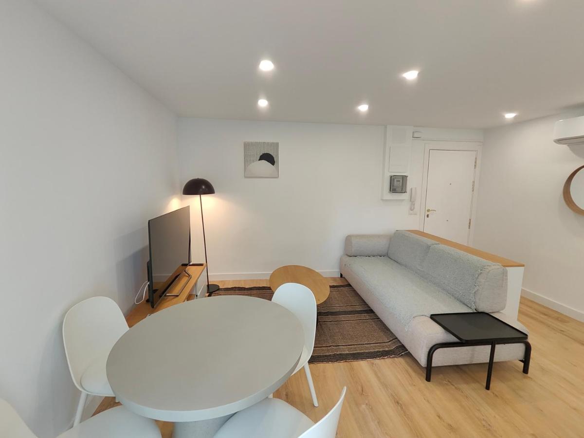 Fantastic Apartment Sant Adria Beach 圣阿德里安-德贝索斯 外观 照片